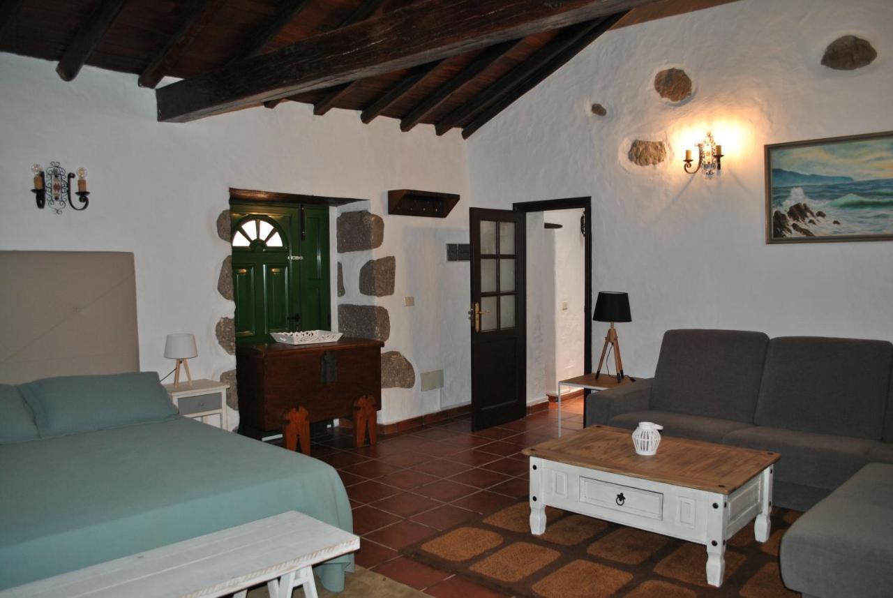 Rk La Casona De Tejeda Villa Exteriör bild